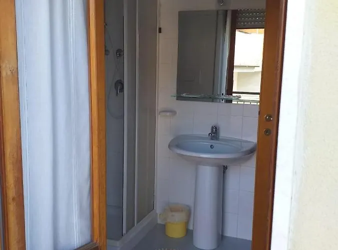 Spacious Double A Stone Throw From The Sea 3* Pineto