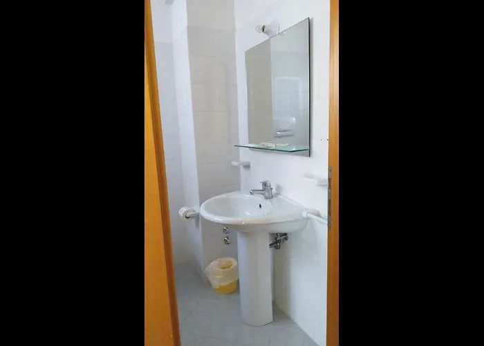 Bed & Breakfast Spacious Double A Stone Throw From The Sea